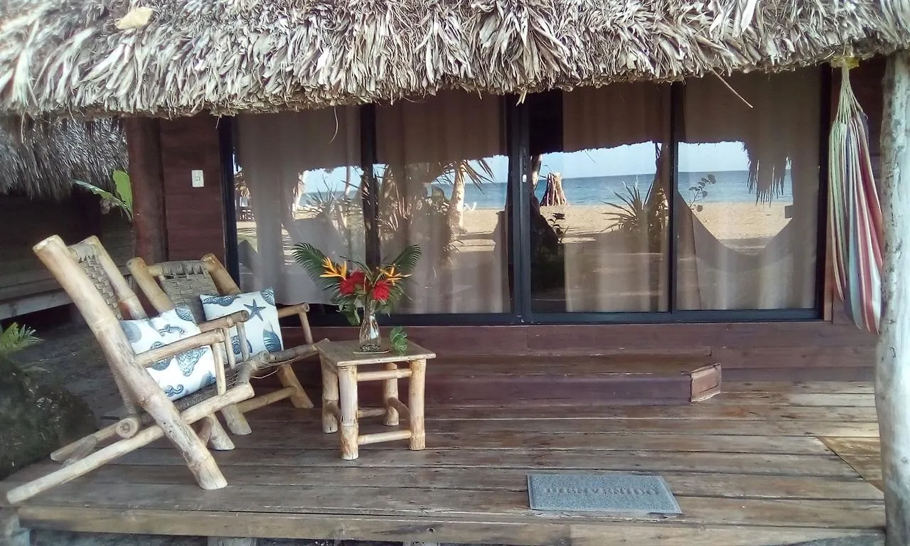 Playa Paraiso En Magante La Yagua