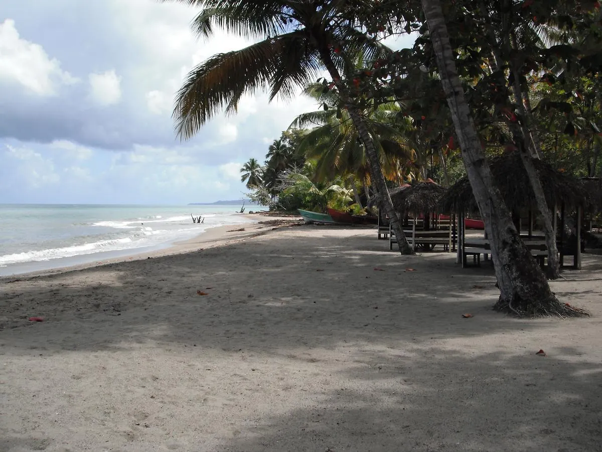 Playa Paraiso En Magante La Yagua
