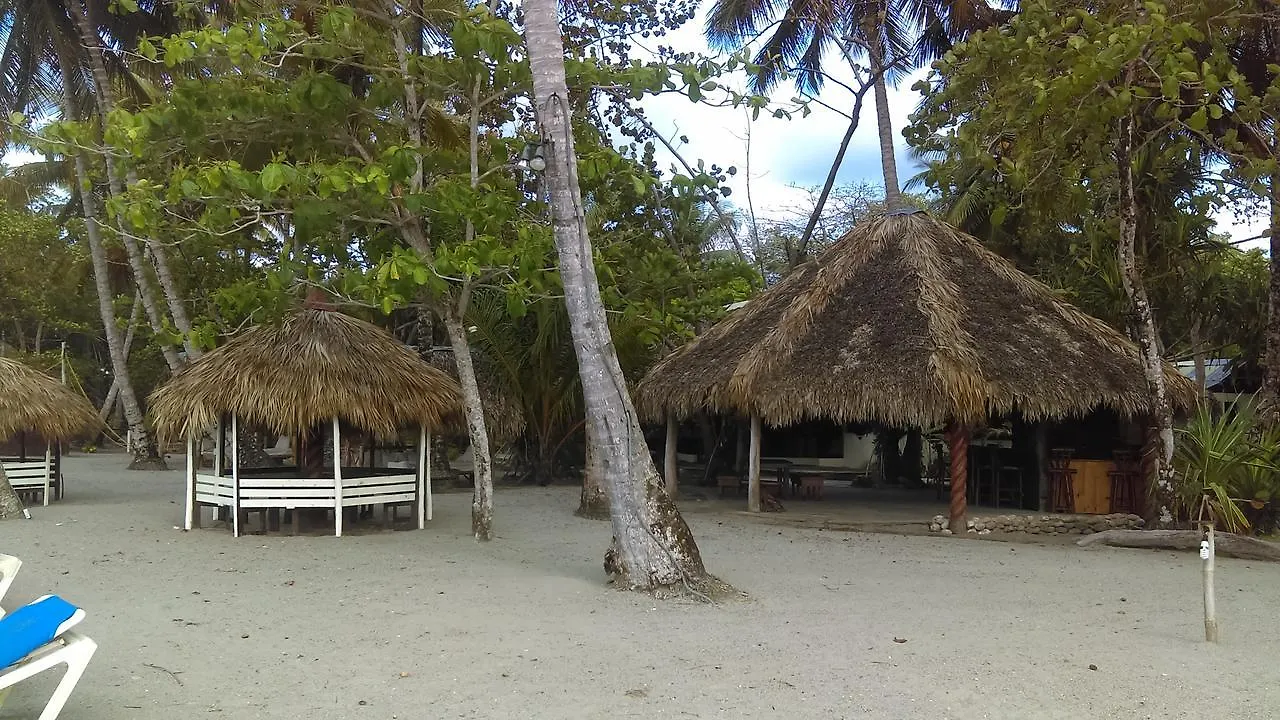 Playa Paraiso En Magante La Yagua